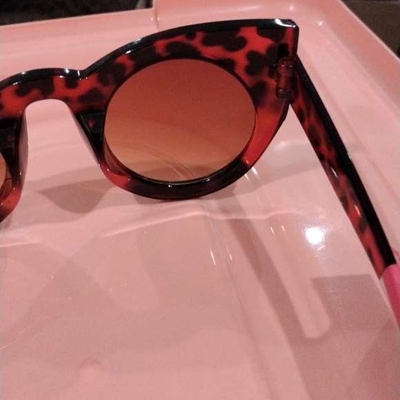 ROUND Cat Eye Leopard Print Frames Oversized Brown Sunglasses - Picture 9 of 16